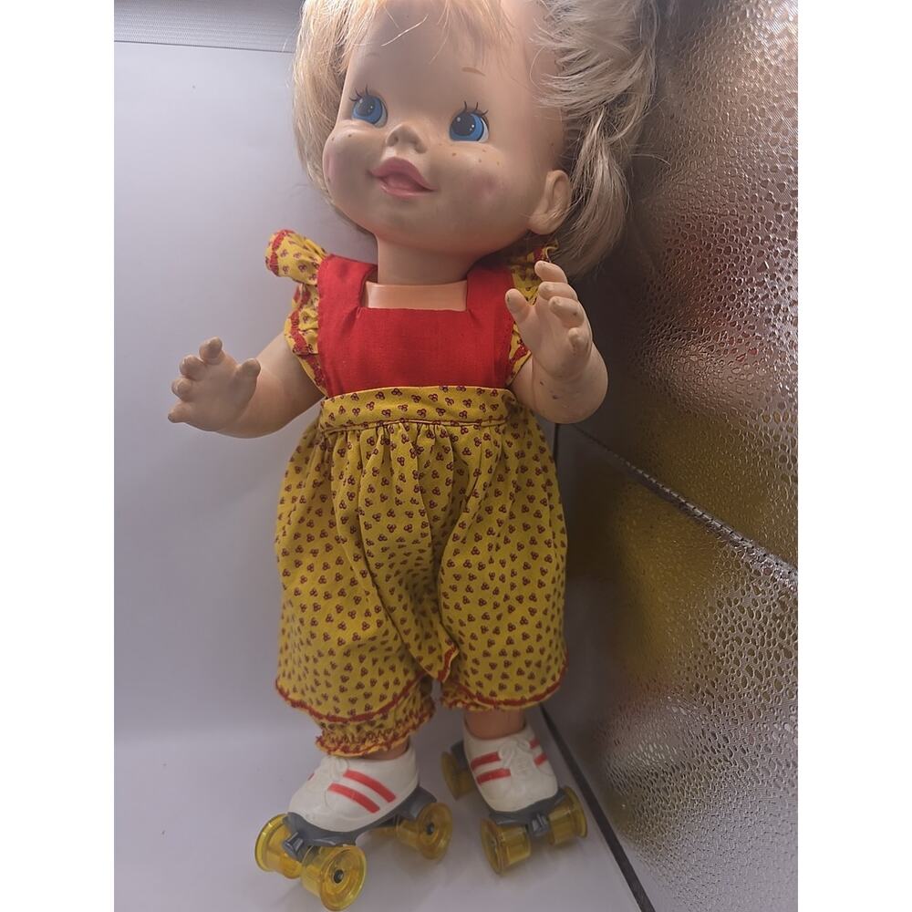 Mattel Baby Skates‎ 1982 Winding Moving 15" Doll~WORKS